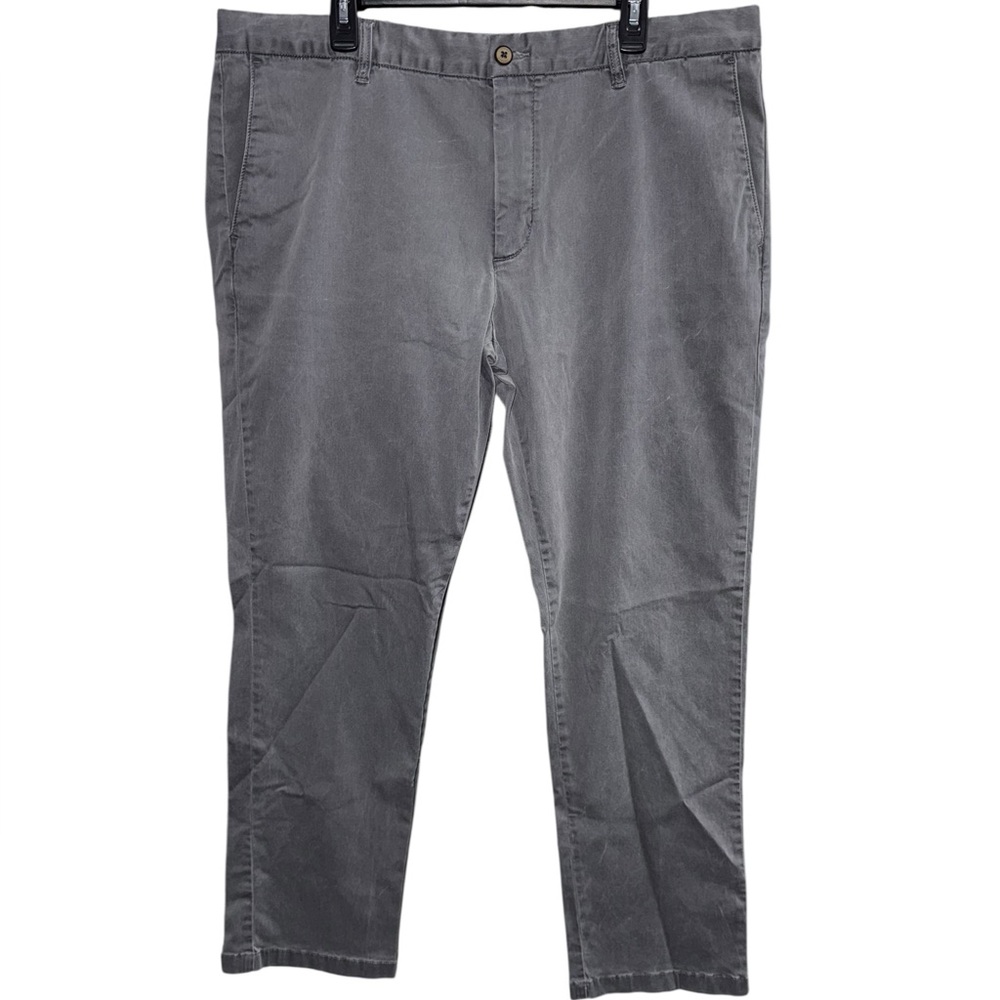 Tommy Bahama Charcoal Gray Chinos for Men Size 40/32